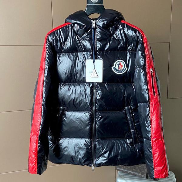 1162 | Moncler