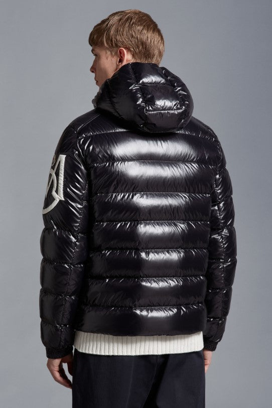 264 | Moncler